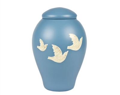 Light blue metal urn mu137