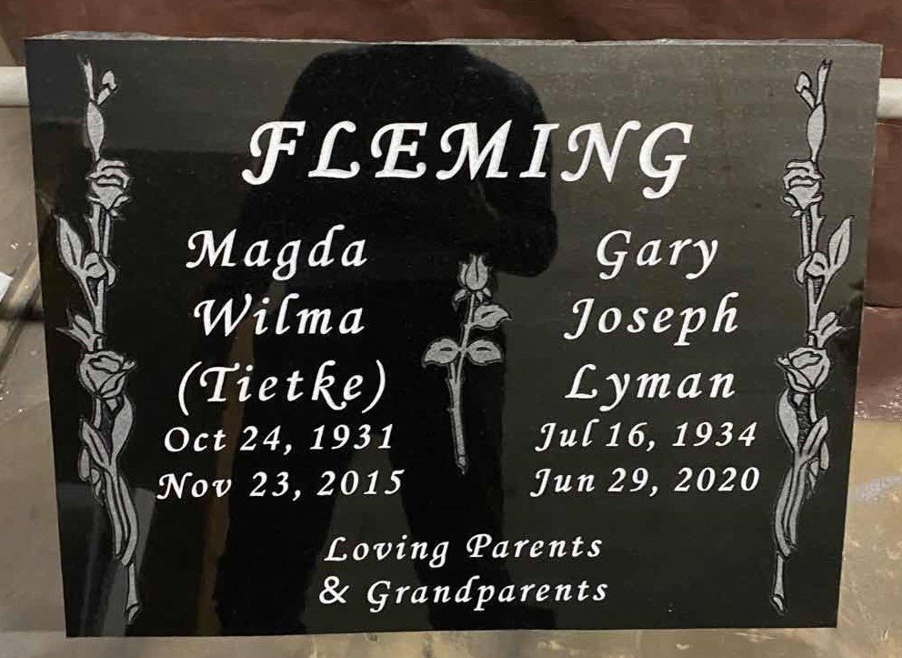 Black companion flat marker with floral side accents