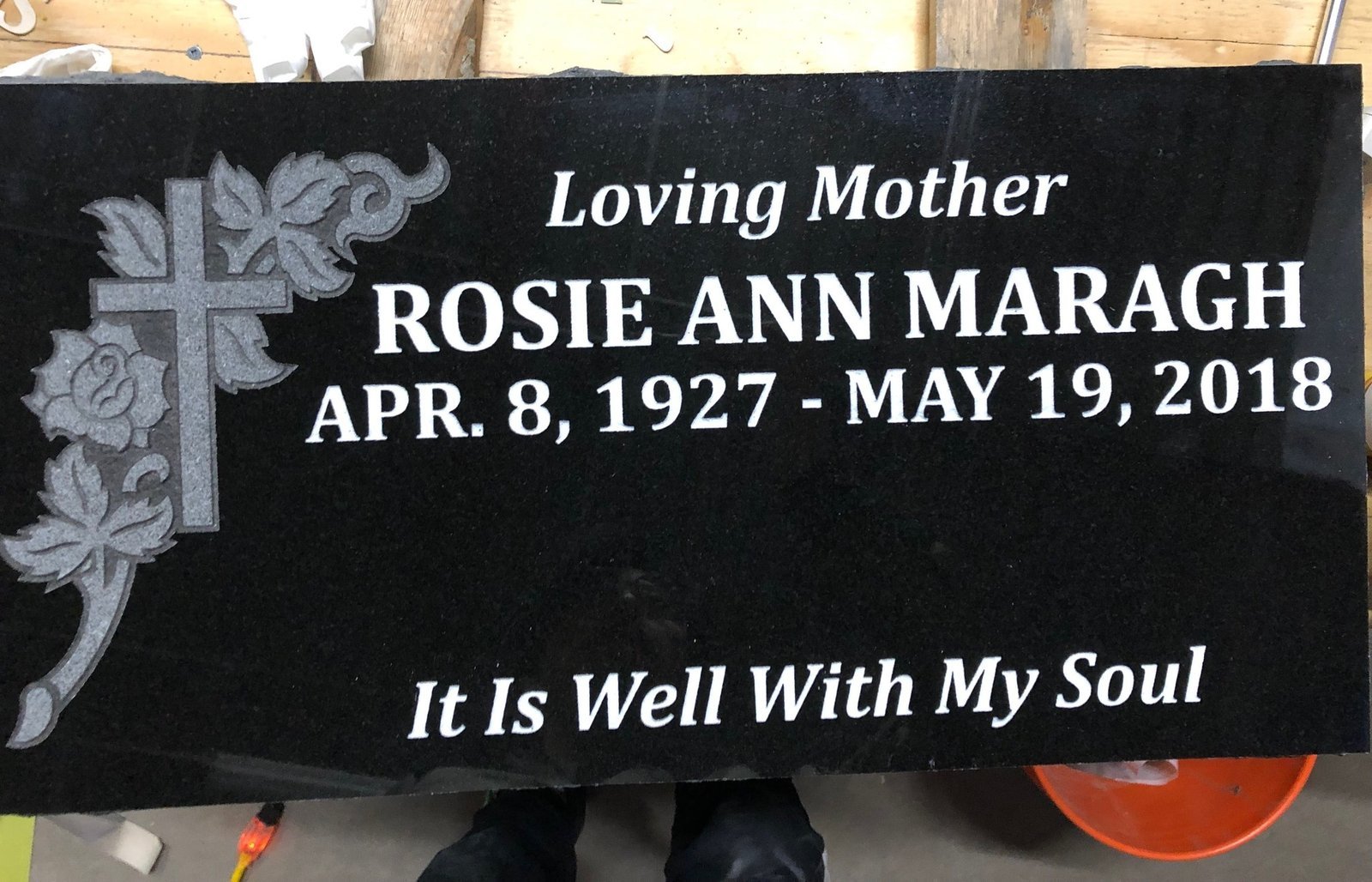 Black flat marker with floral corner design